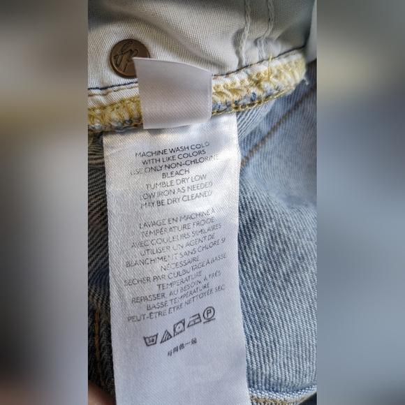 WE THE FREE Jeans, Straight, Distressed, Button Fly, Light Denim, Size 26 - Picture 8 of 8